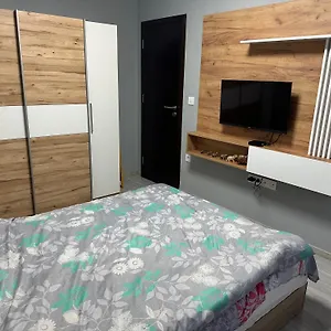  Apartment Vanilla Ice
